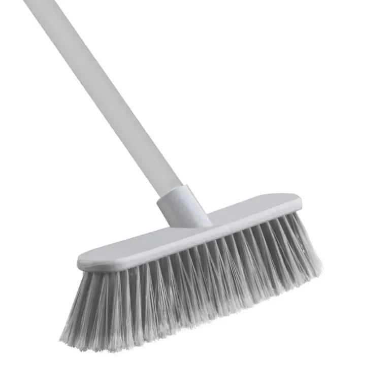 Balai avec manche 120cm