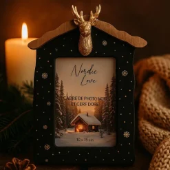 Cadre de photo noir et cerf dore