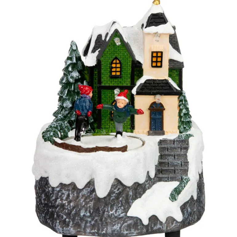 Village eglise avec train